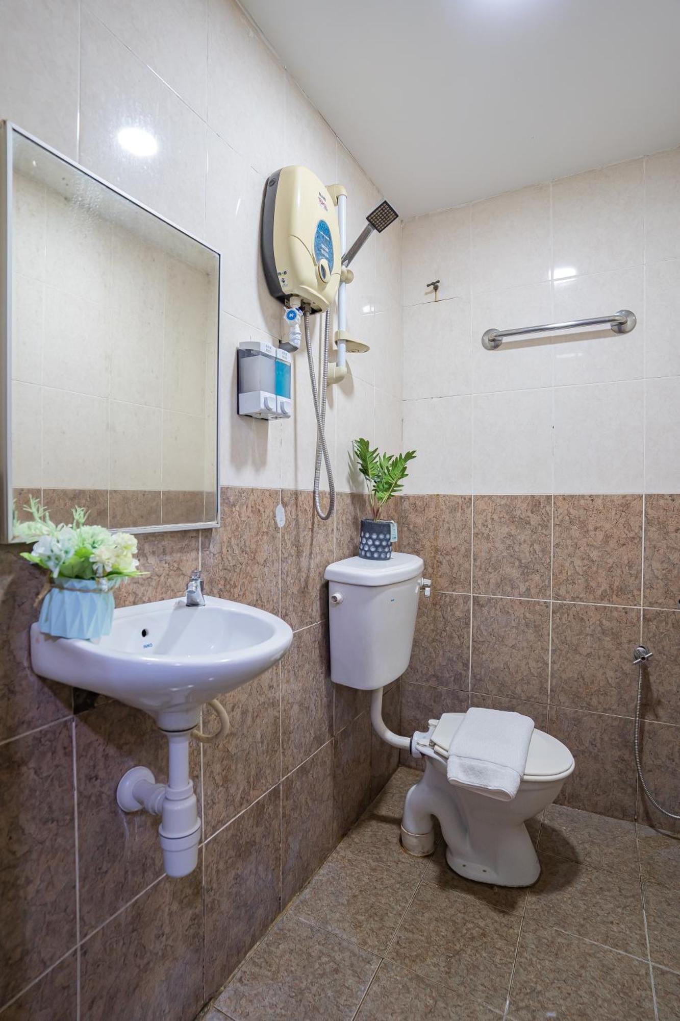 Hotel 28 Rapid Куала-Лумпур Экстерьер фото