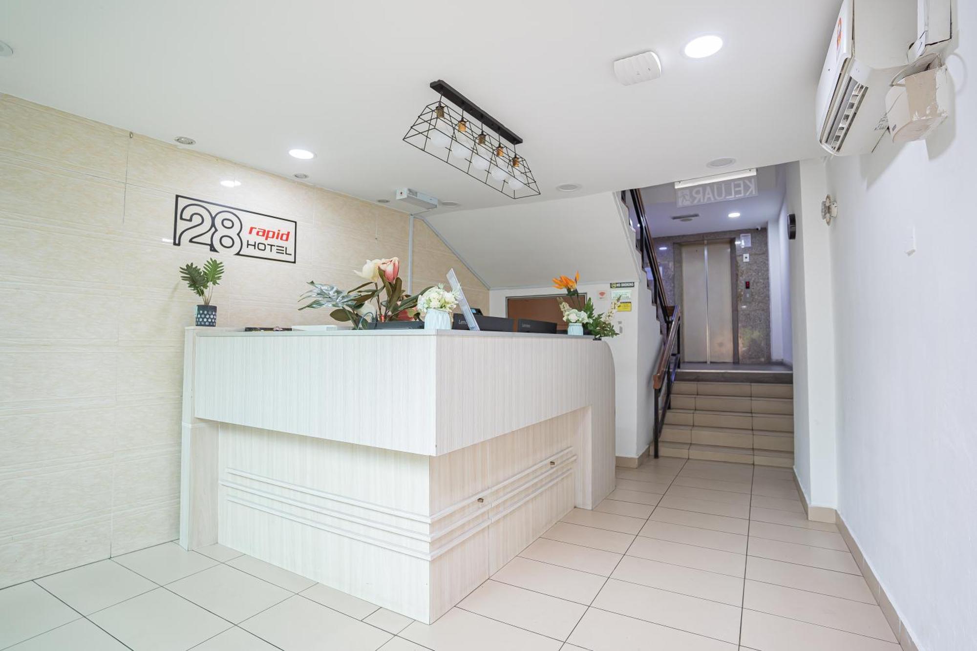 Hotel 28 Rapid Куала-Лумпур Экстерьер фото