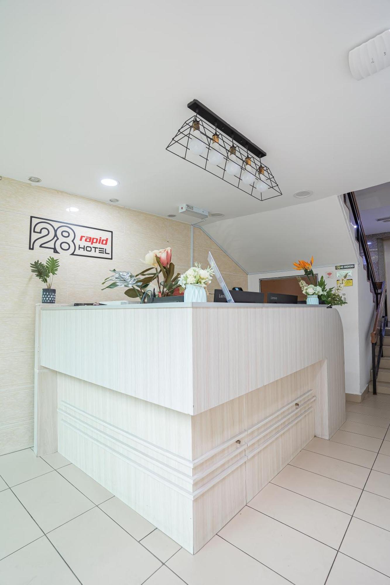 Hotel 28 Rapid Куала-Лумпур Экстерьер фото